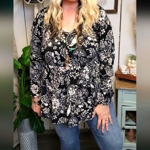 BE STAGE Black & White Floral Tiered Blouse